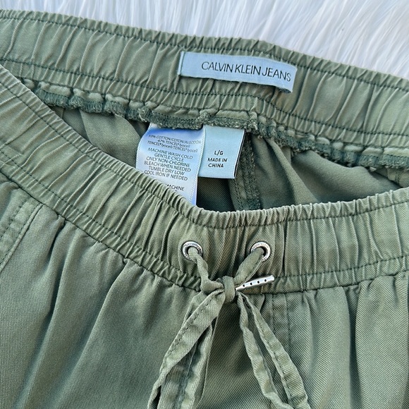 Calvin Klein green jogger cargo pants - Picture 4 of 5